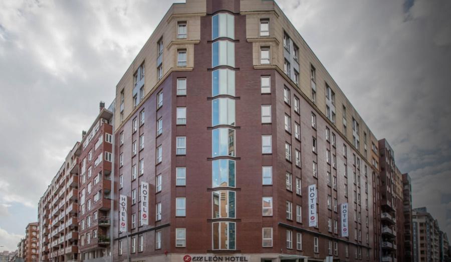 Hotel Exe León Extérieur photo