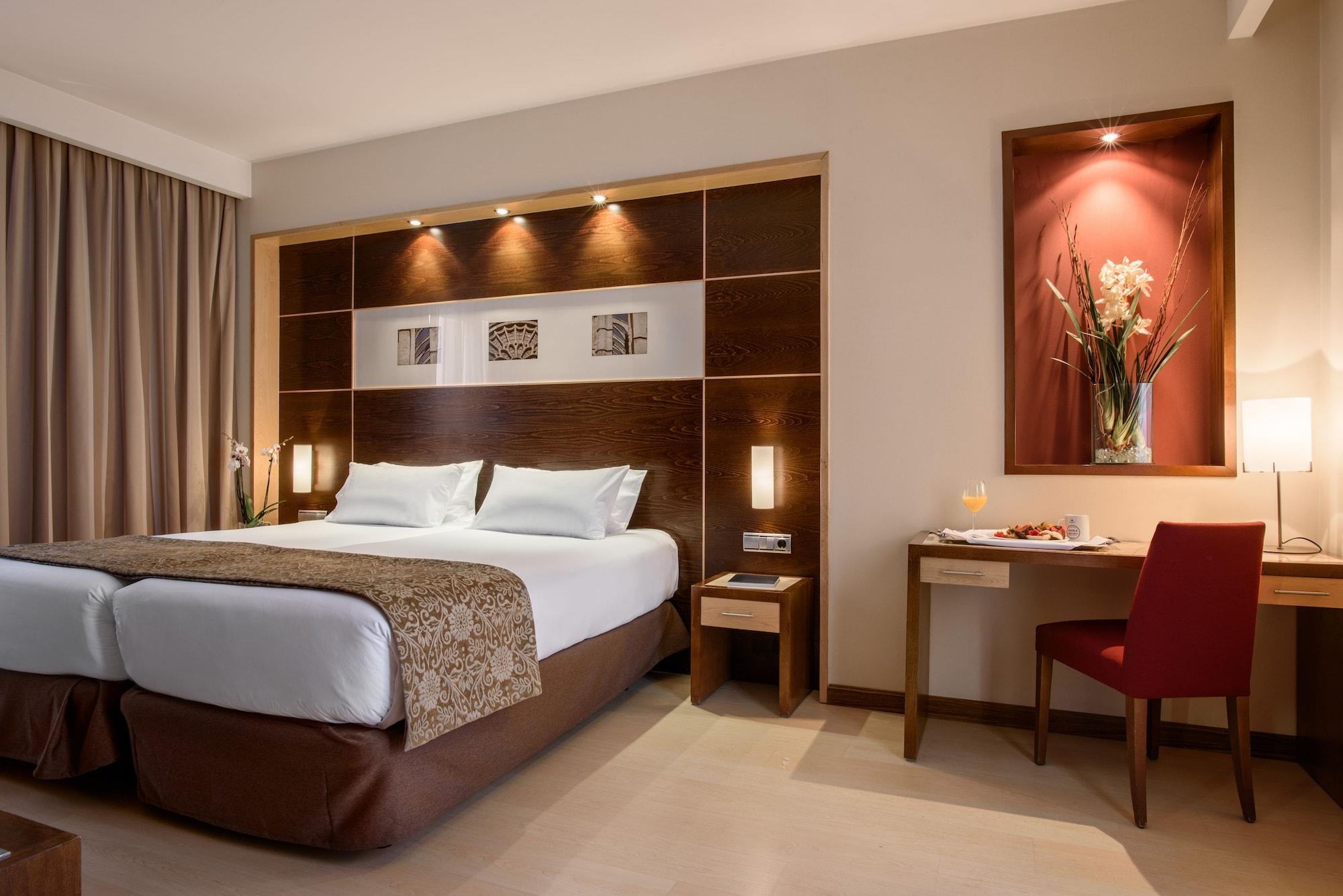 Hotel Exe León Extérieur photo