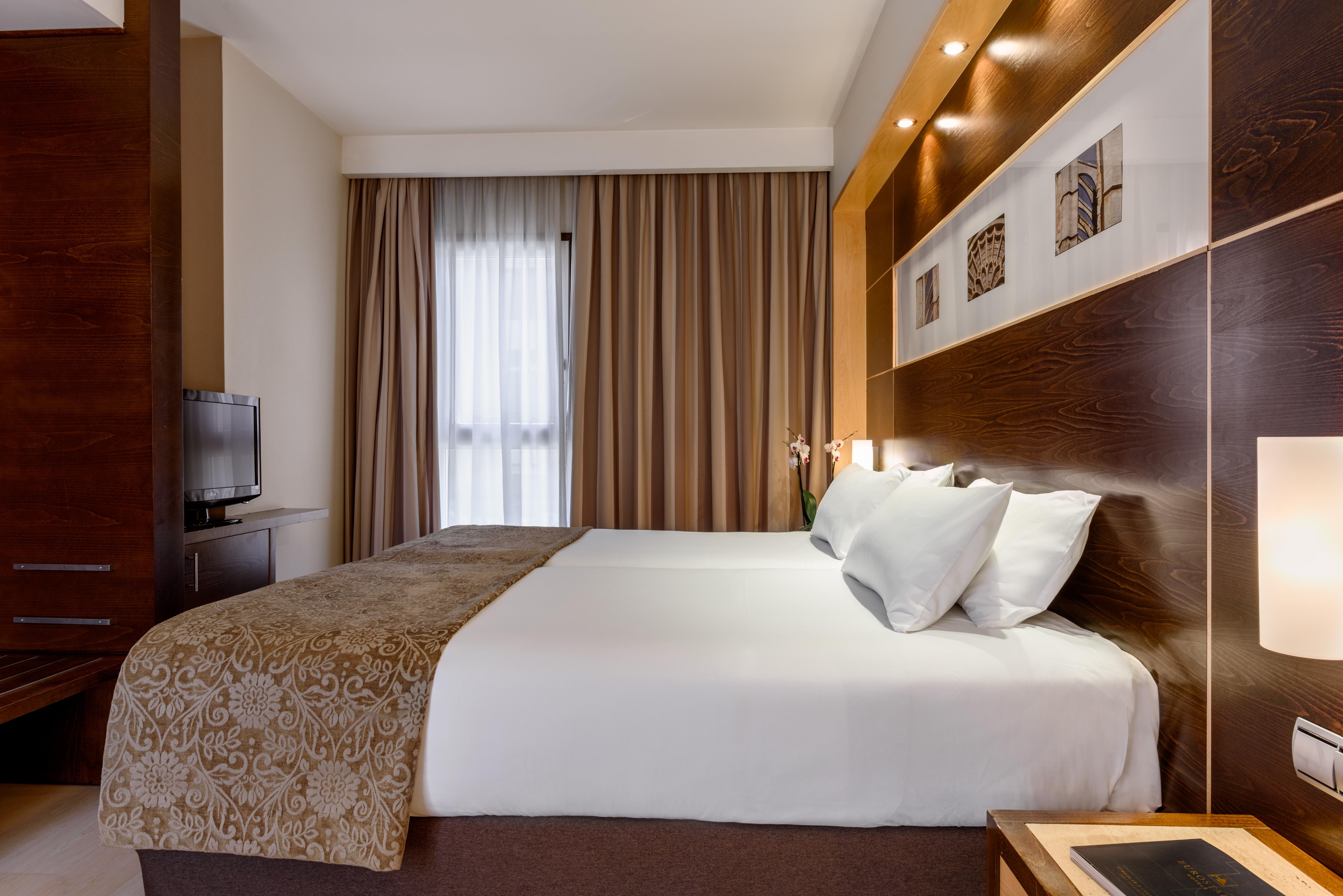Hotel Exe León Extérieur photo