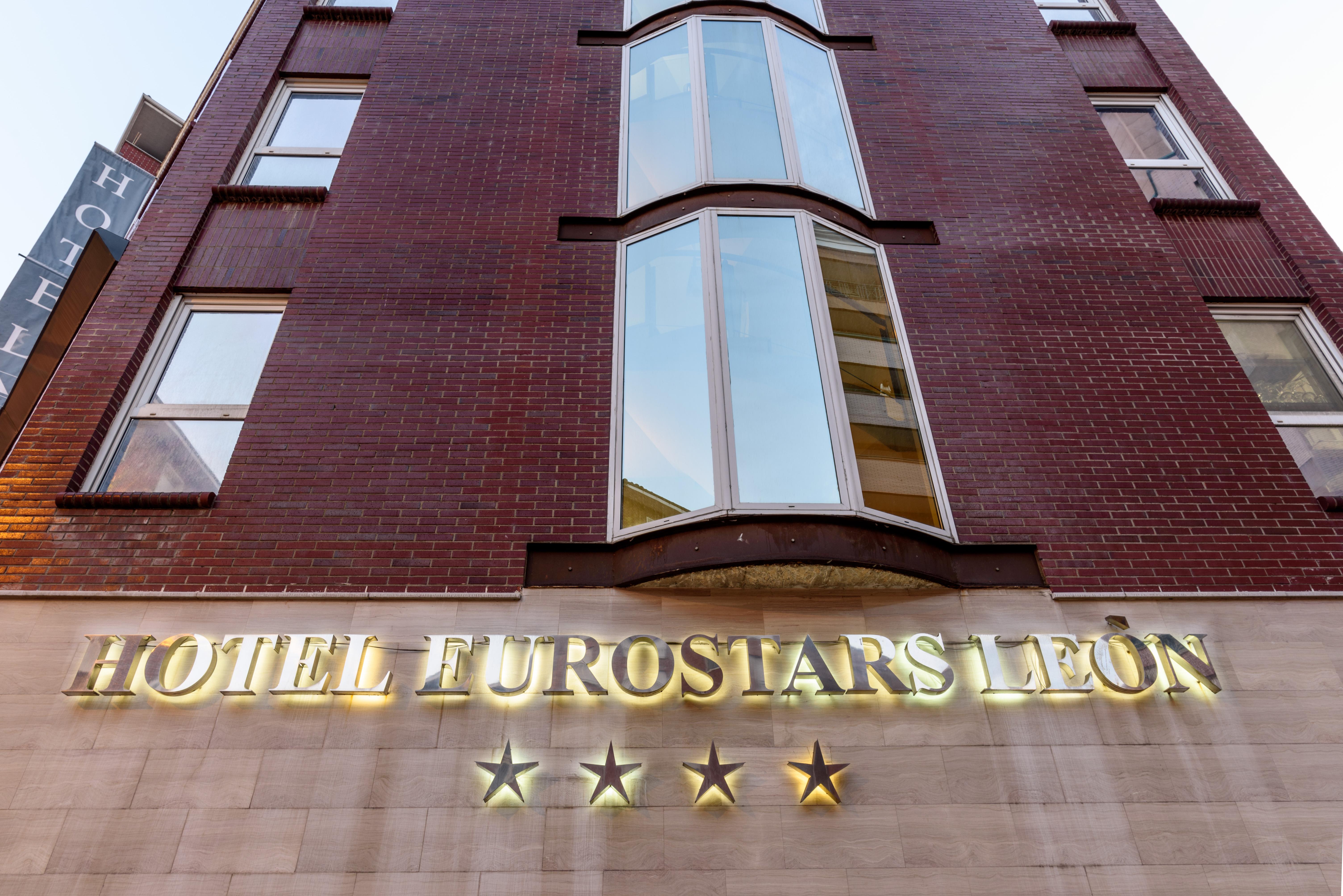 Hotel Exe León Extérieur photo
