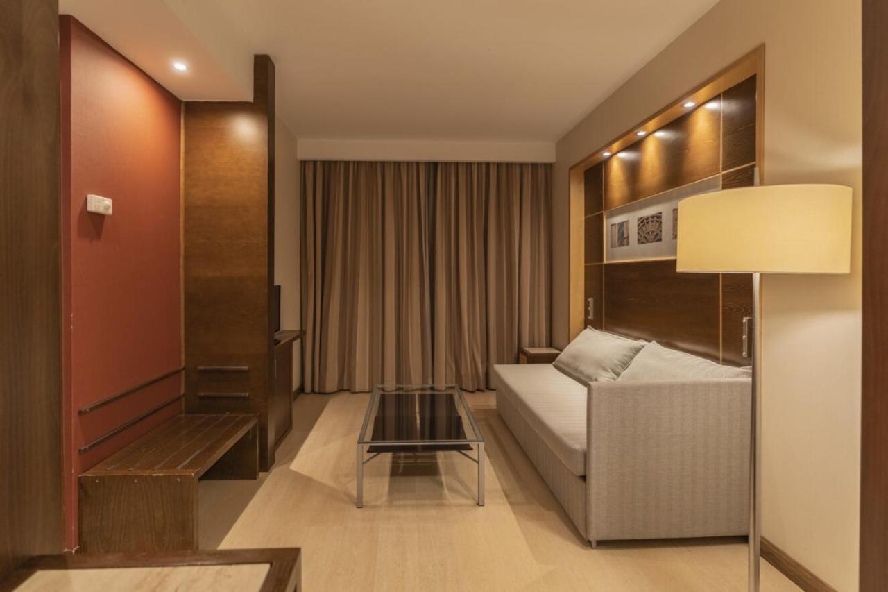 Hotel Exe León Extérieur photo